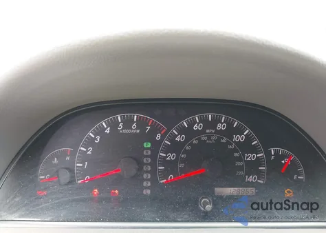 2006 Toyota Camry Le z USA, uszkodzony, nr VIN 4T1BE32K36U707990